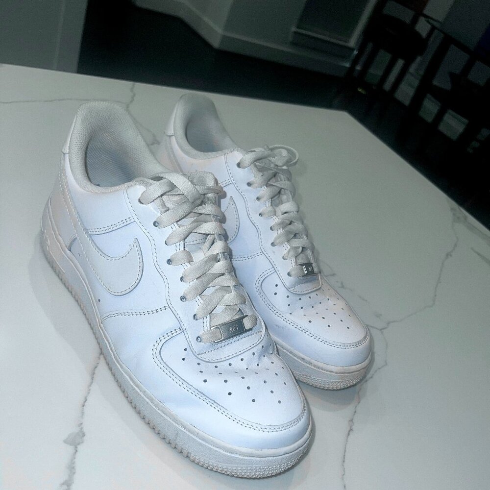 Air Force 1’s (White)